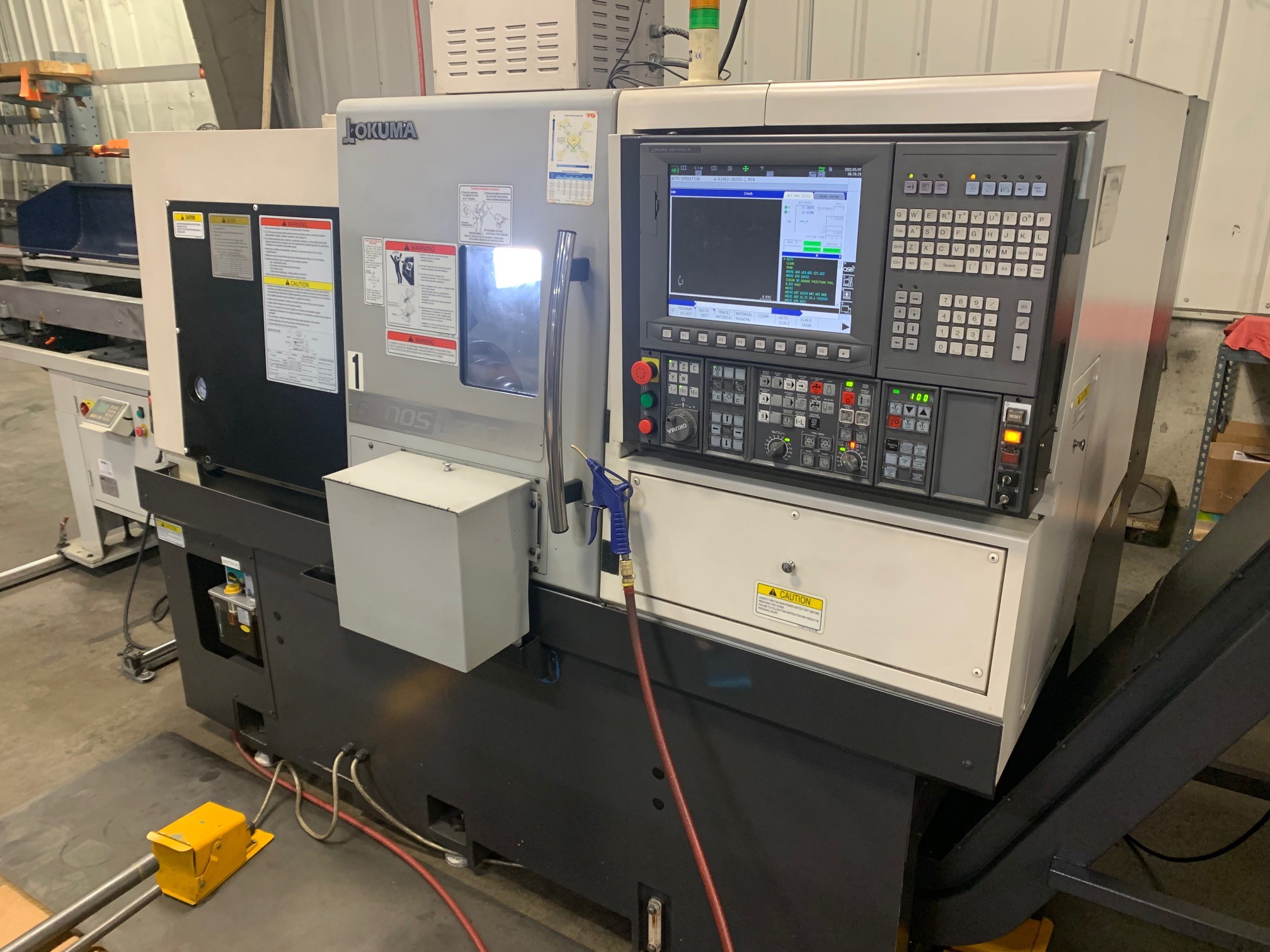 ヤマ 2016 Okuma L300M CNC Lathe (#4465)